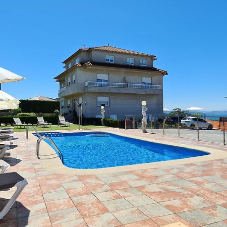Pension Residencia Cecilia Aios Bagian luar foto