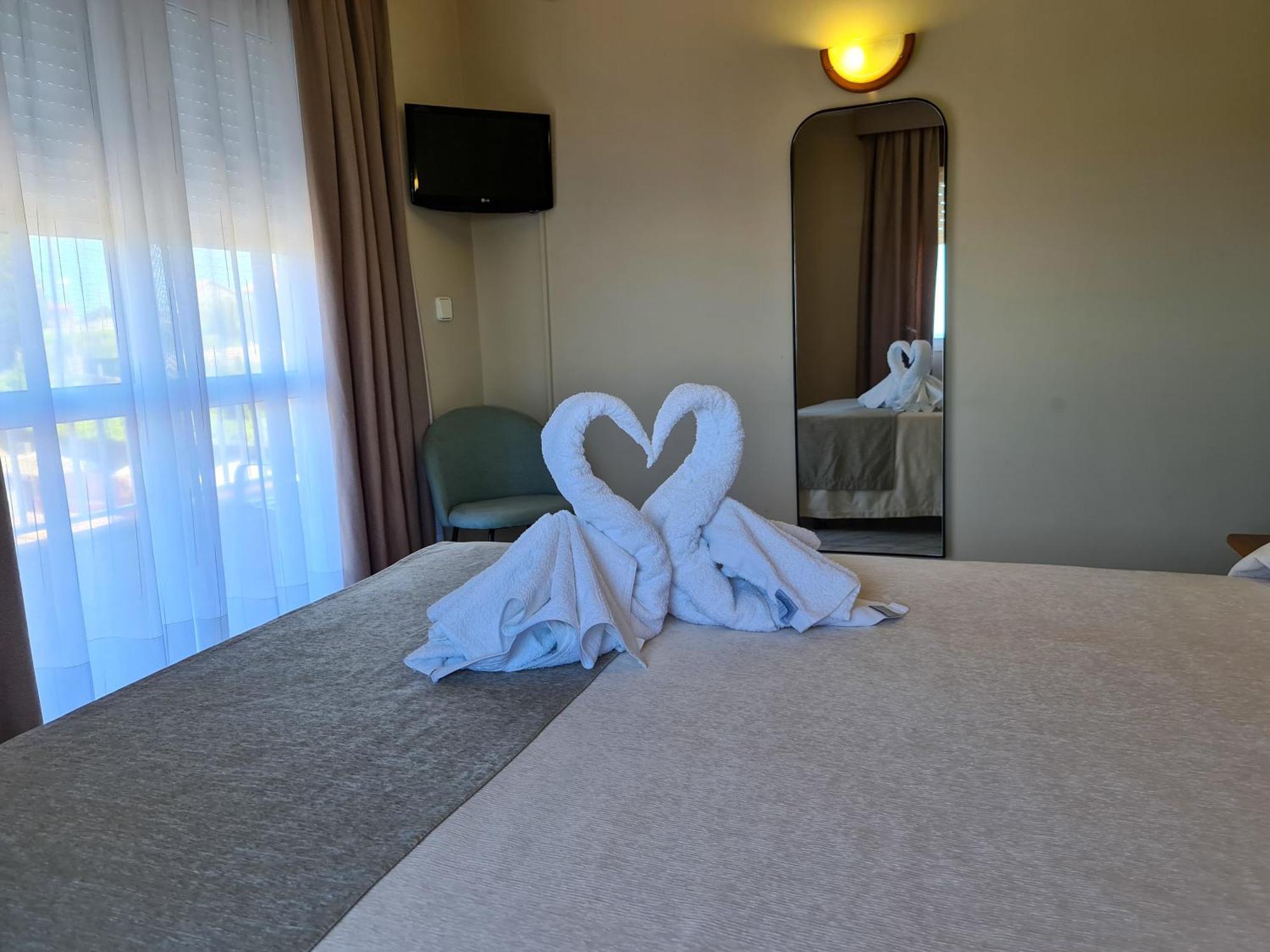 Pension Residencia Cecilia Aios Bagian luar foto