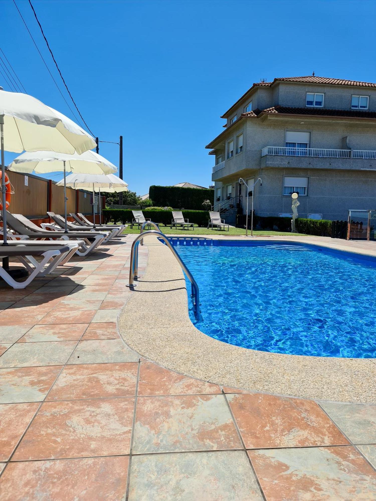 Pension Residencia Cecilia Aios Bagian luar foto