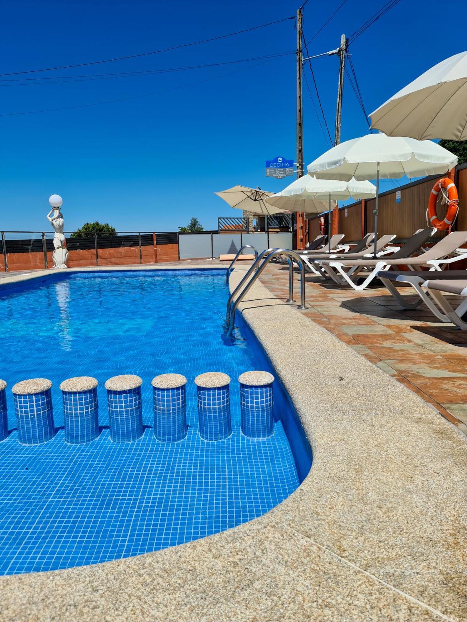 Pension Residencia Cecilia Aios Bagian luar foto