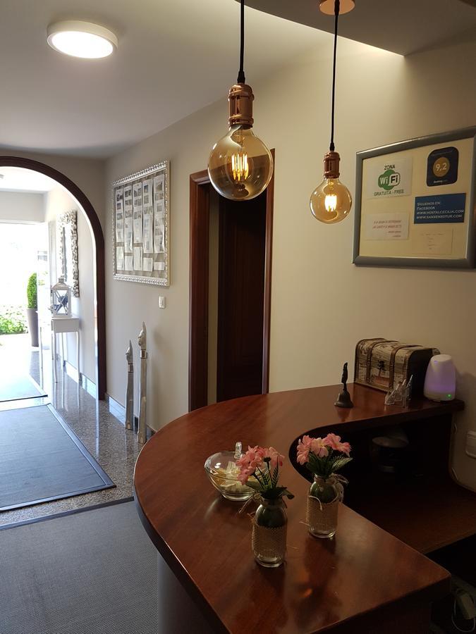 Pension Residencia Cecilia Aios Bagian luar foto